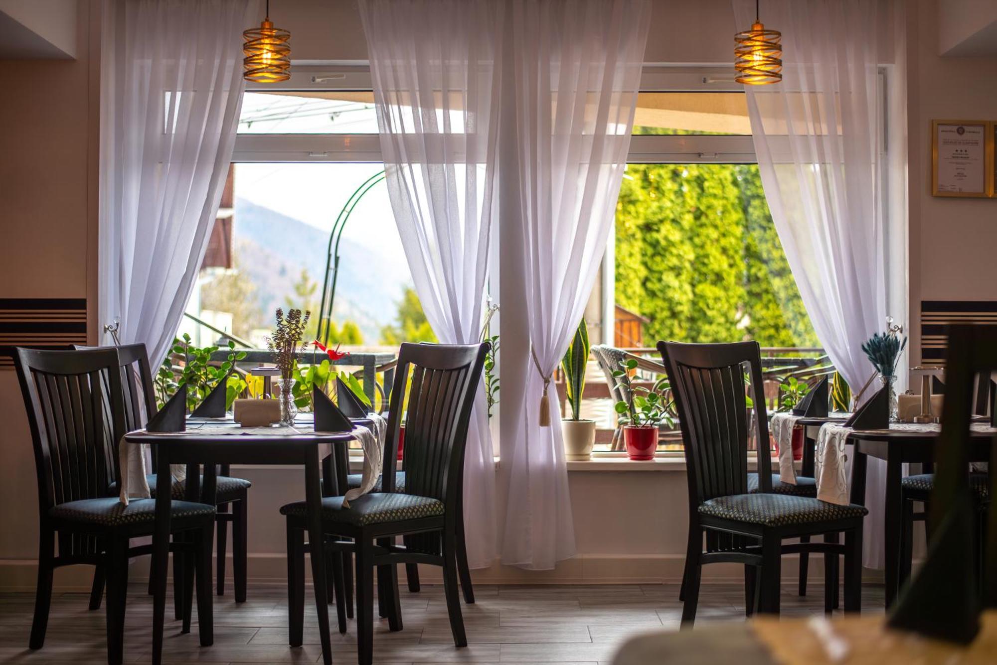 Hotel Marea Neagra